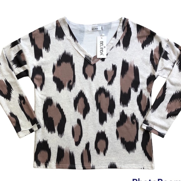 Belinda Top Womens Size Small Animal Print V-Neck Pull Over Lightweight Fall - Picture 1 of 6